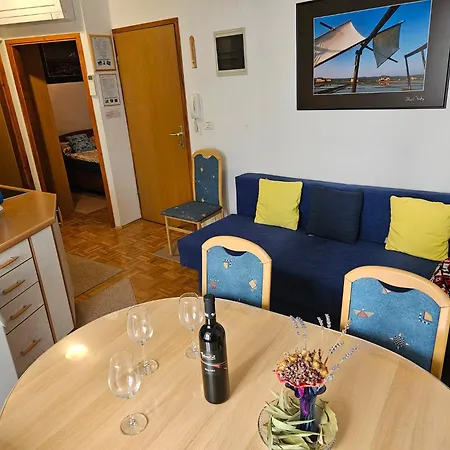 شقة Blue بيران