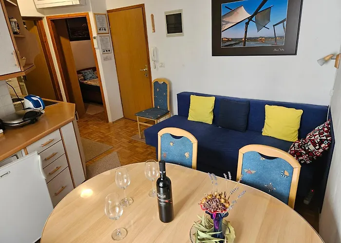 アパート Blue ピラン